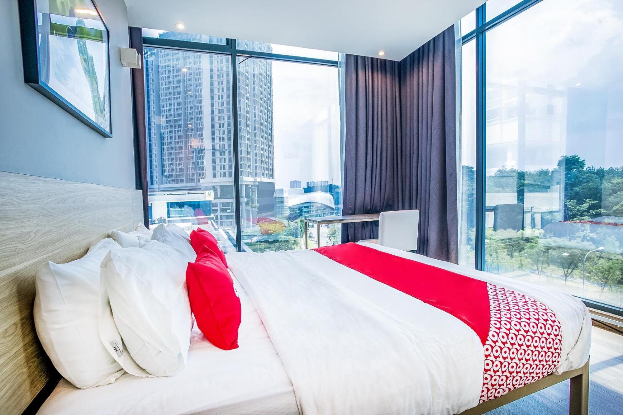Oyo 89576 Mokka Hotel Куала Лумпур Екстериор снимка