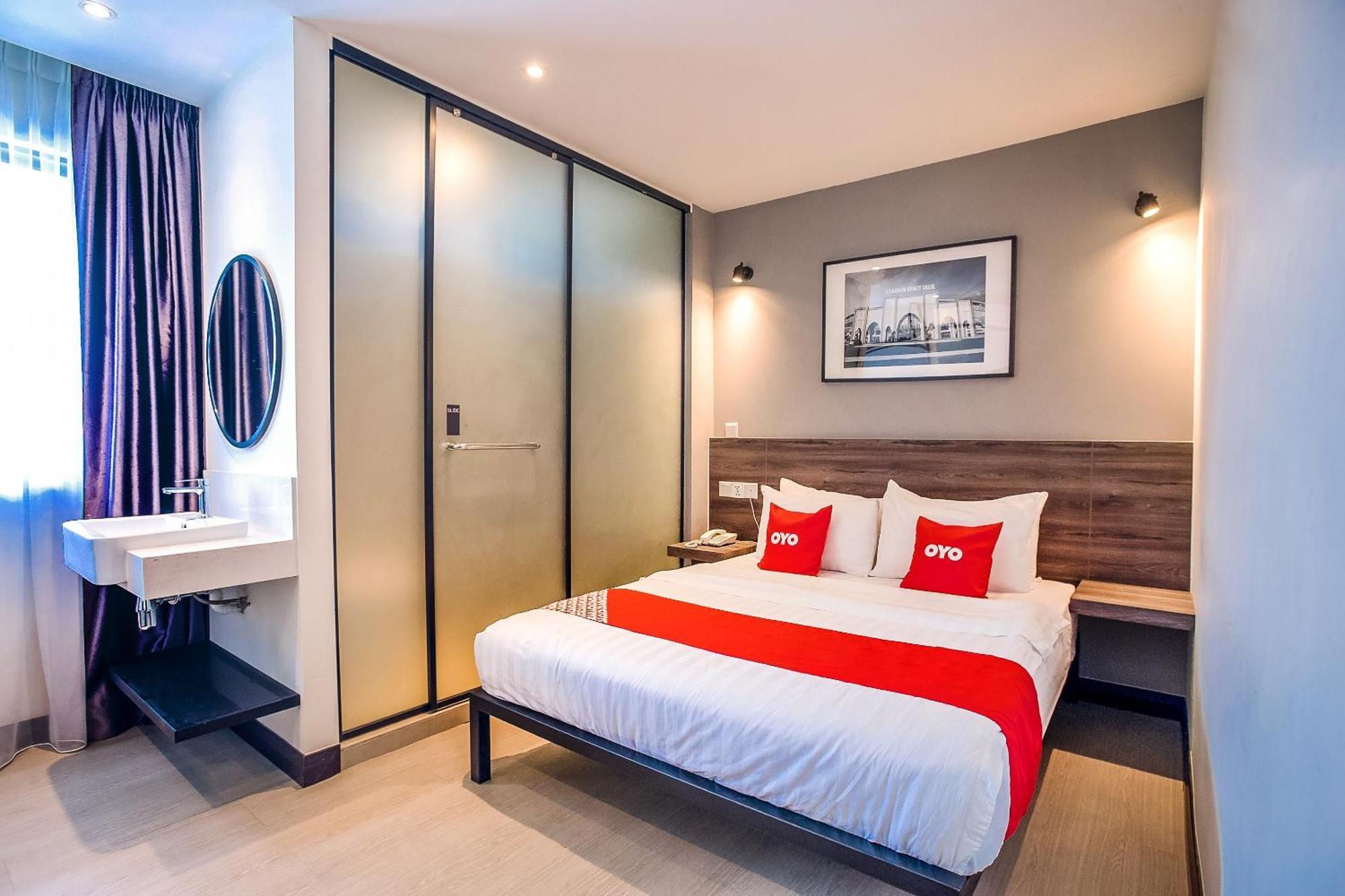 Oyo 89576 Mokka Hotel Куала Лумпур Екстериор снимка