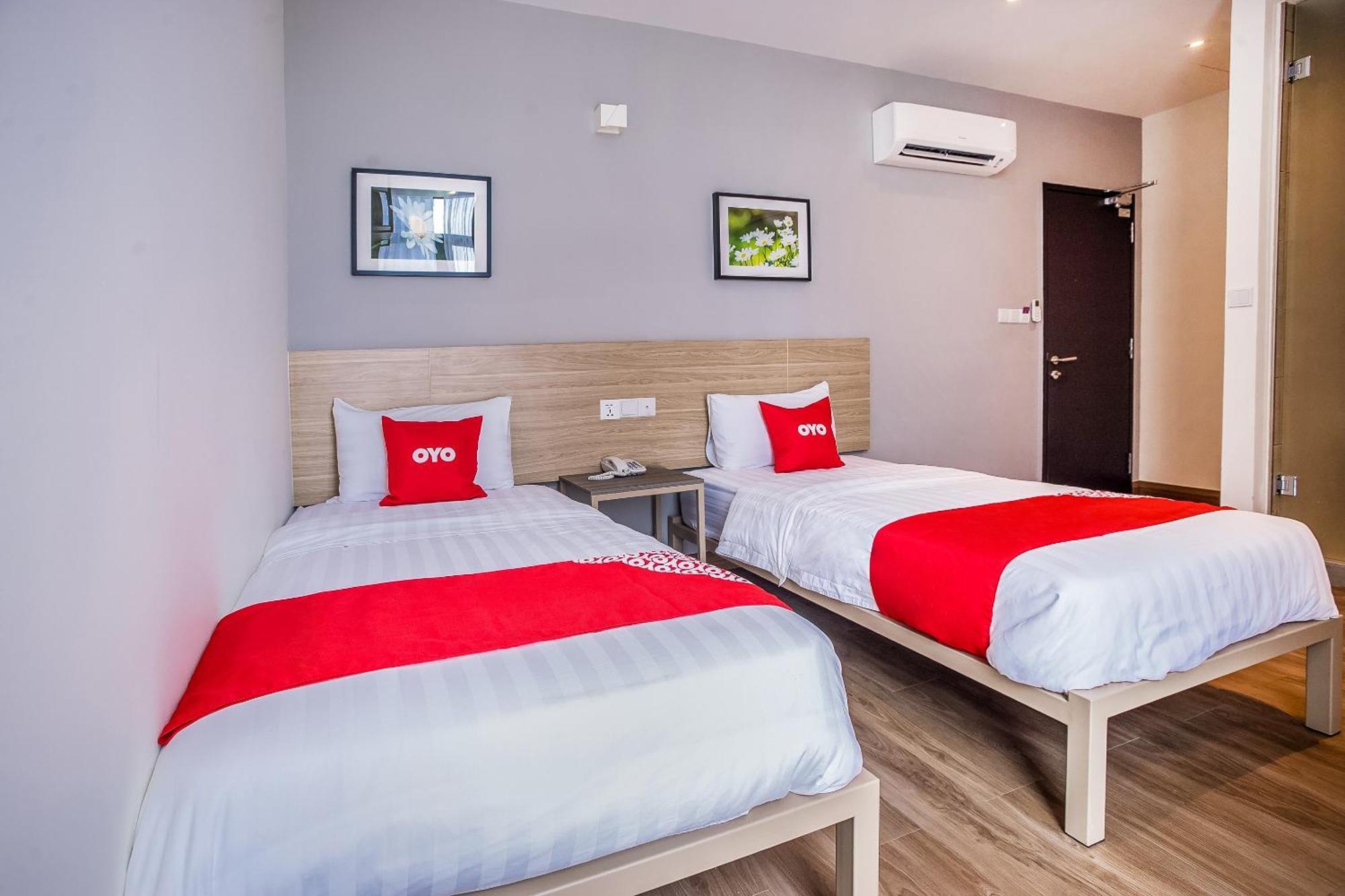 Oyo 89576 Mokka Hotel Куала Лумпур Екстериор снимка