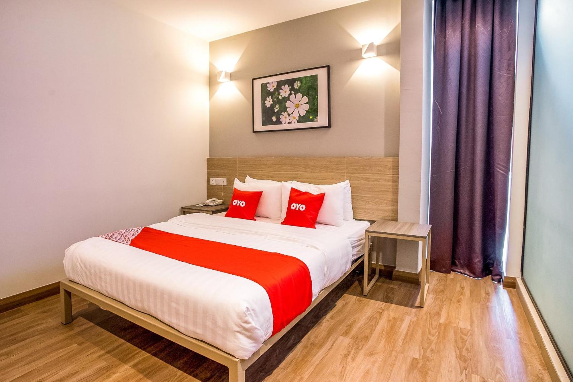 Oyo 89576 Mokka Hotel Куала Лумпур Екстериор снимка