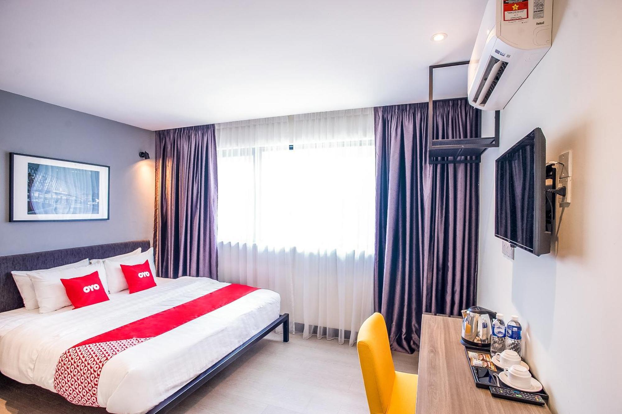 Oyo 89576 Mokka Hotel Куала Лумпур Екстериор снимка