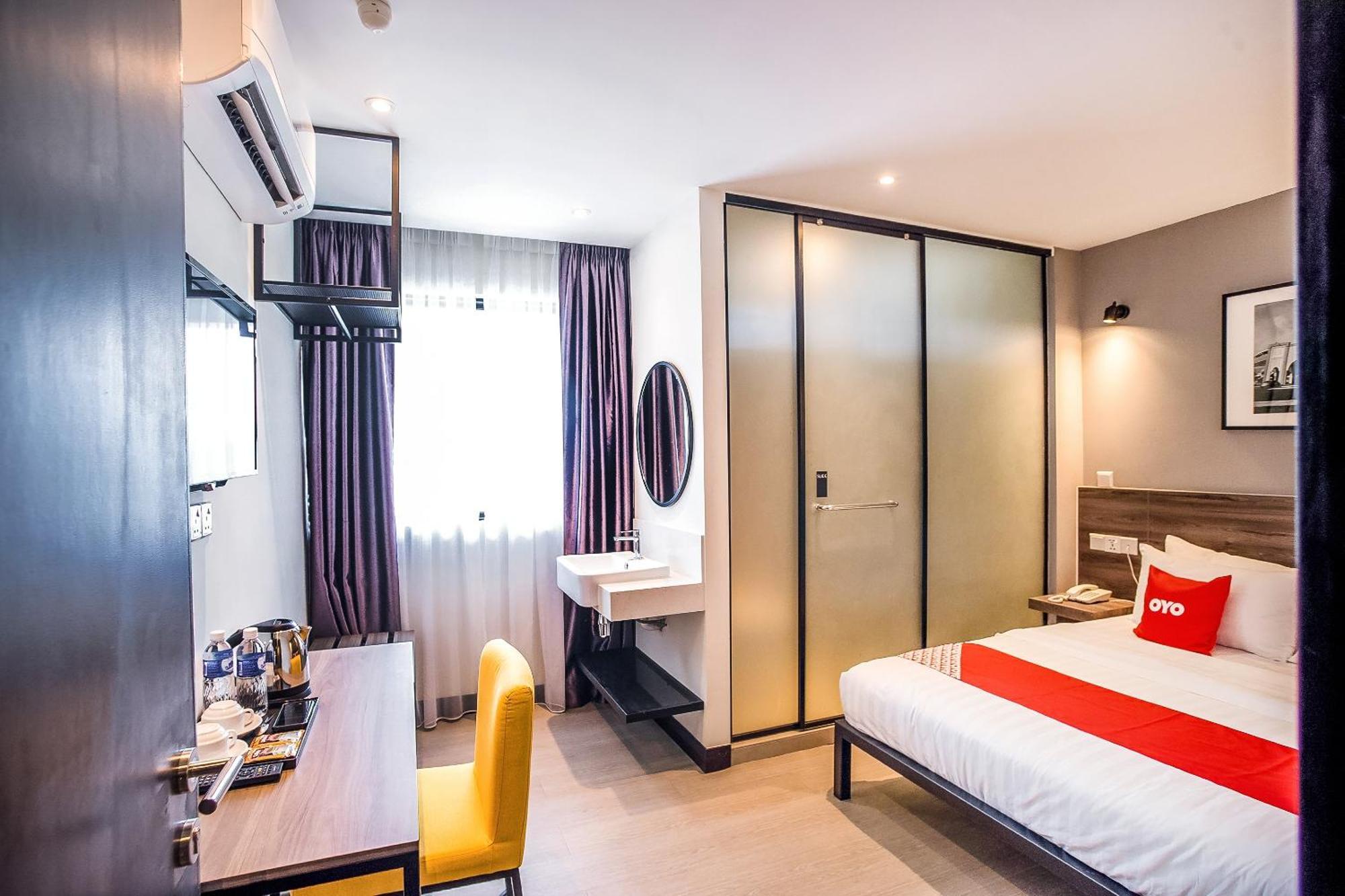 Oyo 89576 Mokka Hotel Куала Лумпур Екстериор снимка