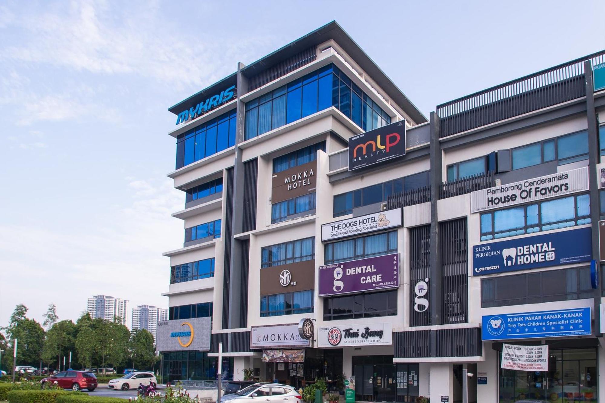 Oyo 89576 Mokka Hotel Куала Лумпур Екстериор снимка