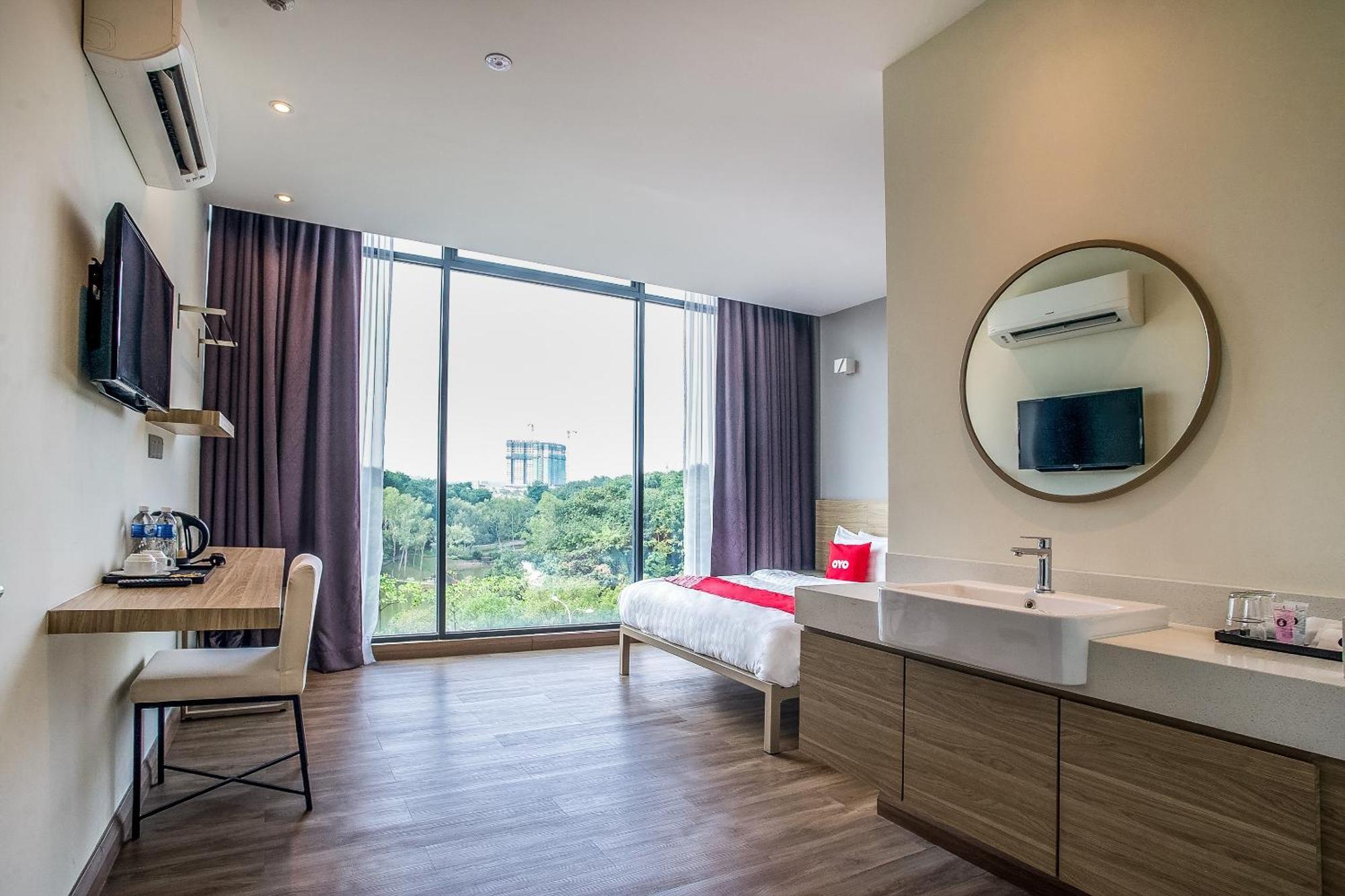 Oyo 89576 Mokka Hotel Куала Лумпур Екстериор снимка