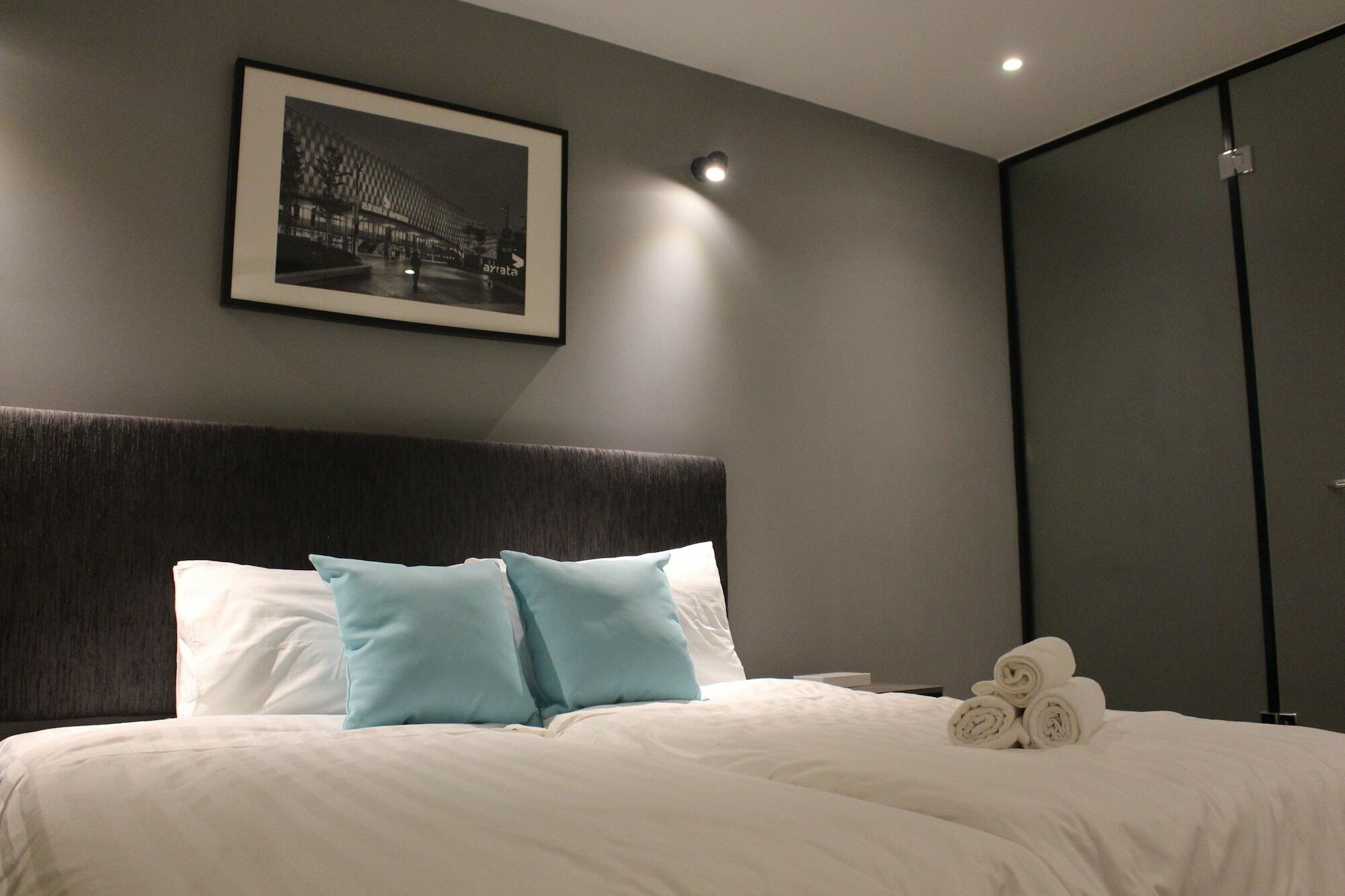 Oyo 89576 Mokka Hotel Куала Лумпур Екстериор снимка